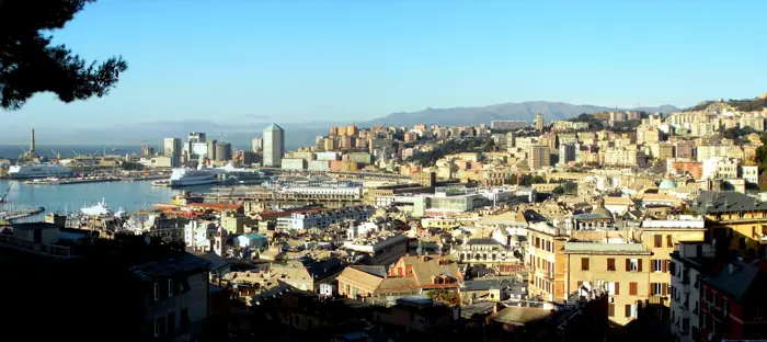 Genua: Reiseführer zwischen Altstadt, Hafen und Meer