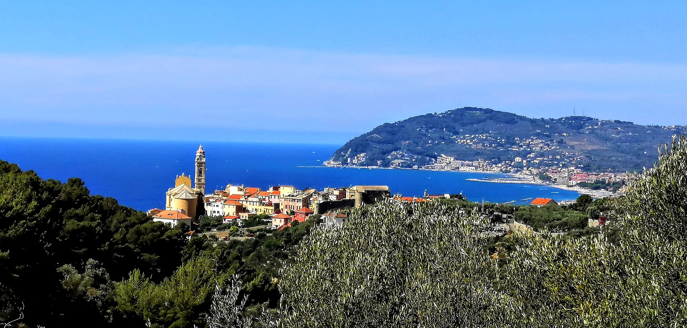 Anreise nach Cervo und wo man parkt