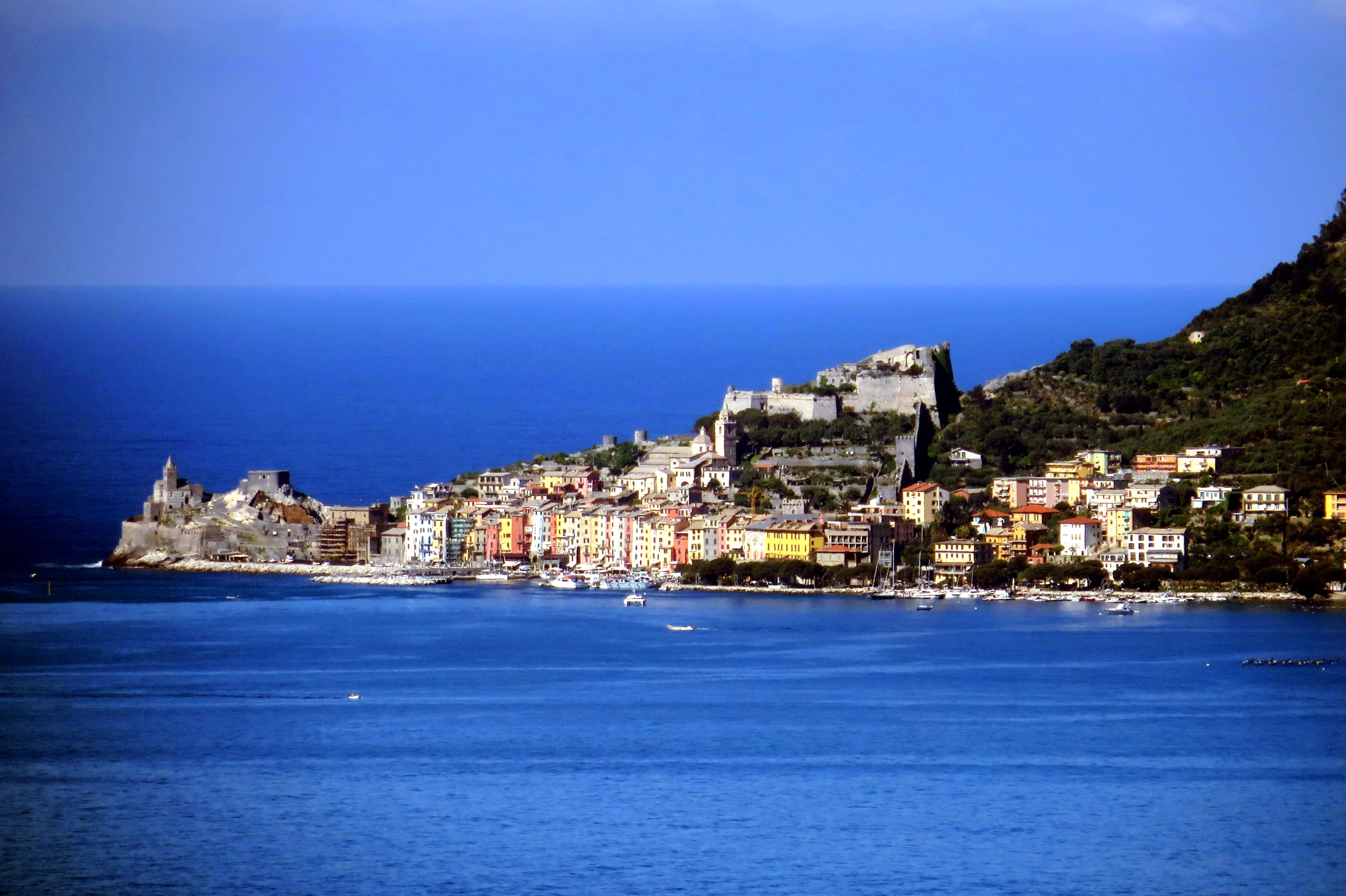 Portovenere and the island of Palmaria: a route in the Gulf of Poets