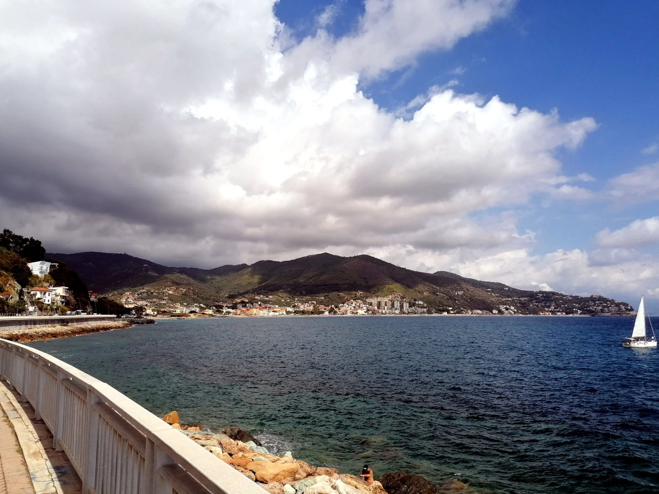Spotorno et Bergeggi : plages, promenade et l'île