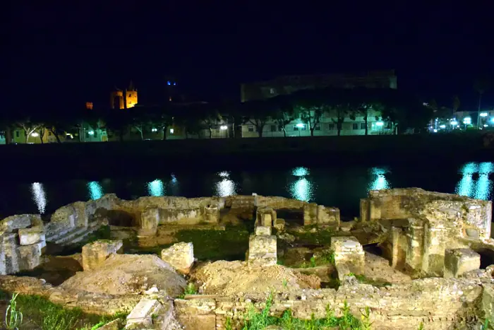 Albenga: guida alla città, fra spiaggia e Medioevo
